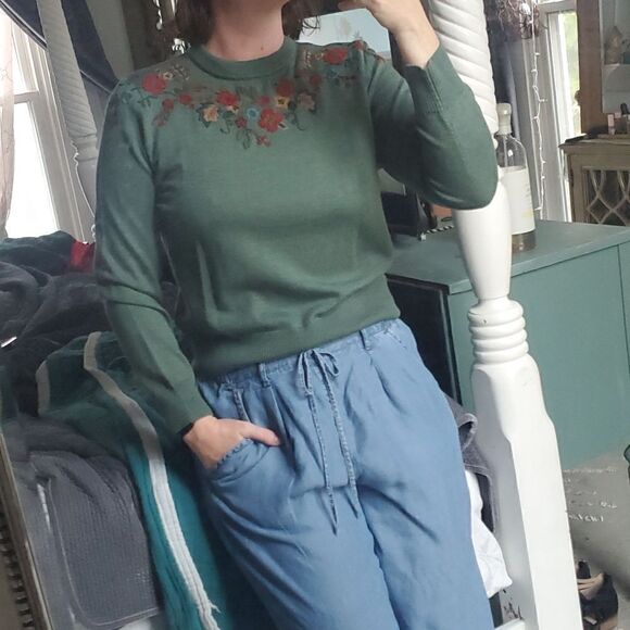 Pendleton 100% Merino Wool Beaded and Embroidered Green Sweater - Picture 1 of 8